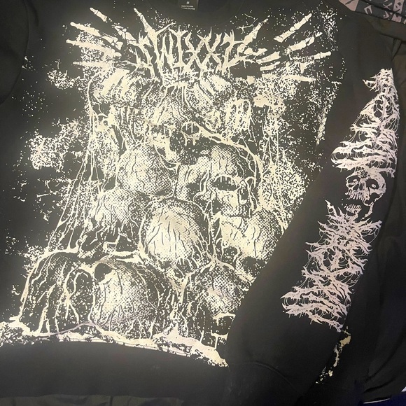 SWIXXZ Skull Pile Black Oversize Crewneck Sweatshirt - Picture 1 of 4